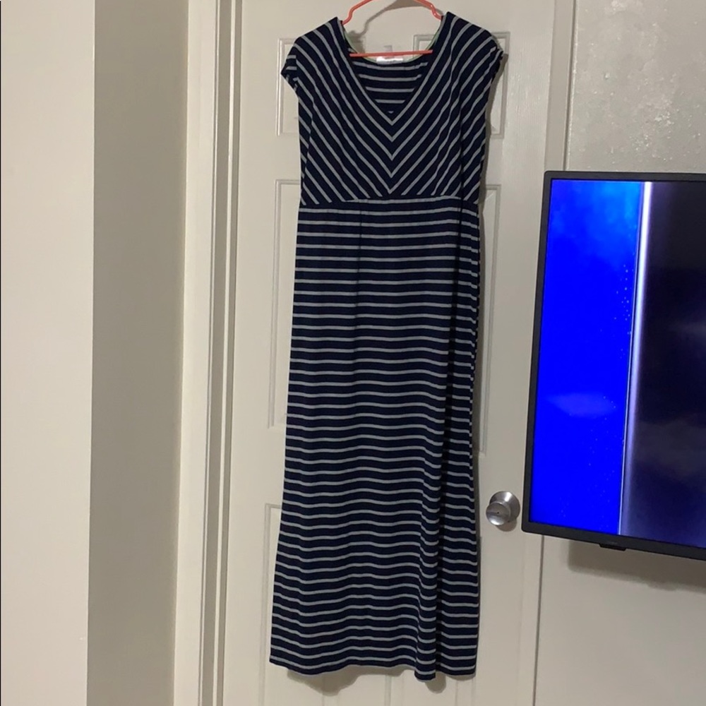 Motherhood dress